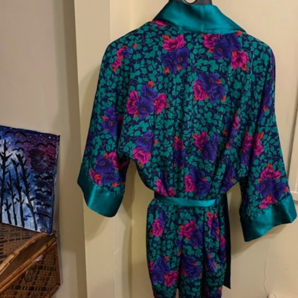 Victorias Secret Gold Label  Floral Print Robe - Picture 3 of 4